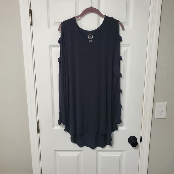 Longsleeve Shirt with sleeve cutouts - Picture 7 of 7